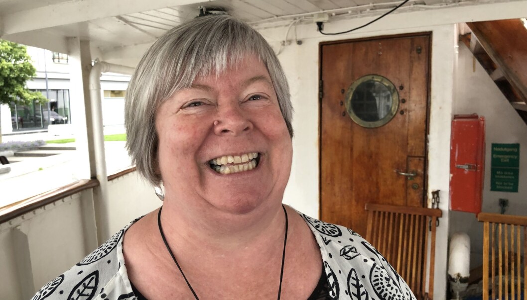 Mens 15 prosent av alle 35-åringer bytter jobb hvert år, er det bare 5 prosent av 60-åringene som gjør det samme. Fafo-forsker Anne Inga Hilsen har gransket den siste gruppen og funnet ut hva som er spesielt med dem som våger å bytte jobb som seniorer. (Foto: Bård Amundsen/forskning.no) Mens 15 prosent av alle 35-åringer bytter jobb hvert år, er det bare 5 prosent av 60-åringene som gjør det samme. Fafo-forsker Anne Inga Hilsen har gransket den siste gruppen og funnet ut hva som er spesielt med dem som våger å bytte jobb som seniorer. (Foto: Bård Amundsen/forskning.no)