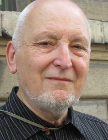 - Kunnskap, men ikke nødvendigvis den rette form for kunnskap, har fått prege hjelpetiltakene mot ebola, sier Paul Richards, professor i sosialantropologi og Vest-Afrika-ekspert. (Foto: UiO) - Kunnskap, men ikke nødvendigvis den rette form for kunnskap, har fått prege hjelpetiltakene mot ebola, sier Paul Richards, professor i sosialantropologi og Vest-Afrika-ekspert. (Foto: UiO)