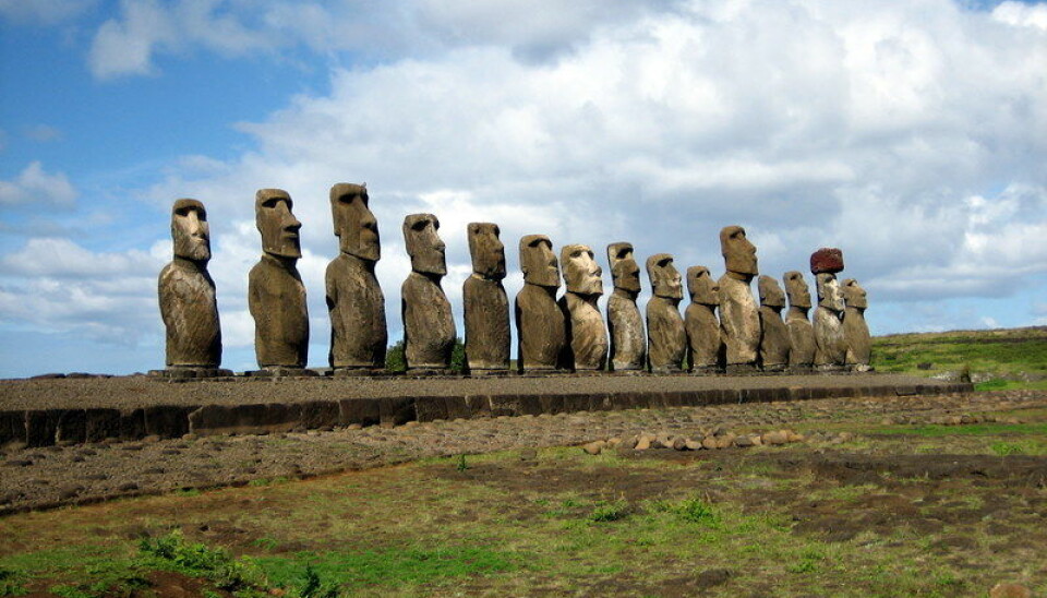 Moai-statuer på Påskeøya. (Foto: Ian Sewell/Creative commons)