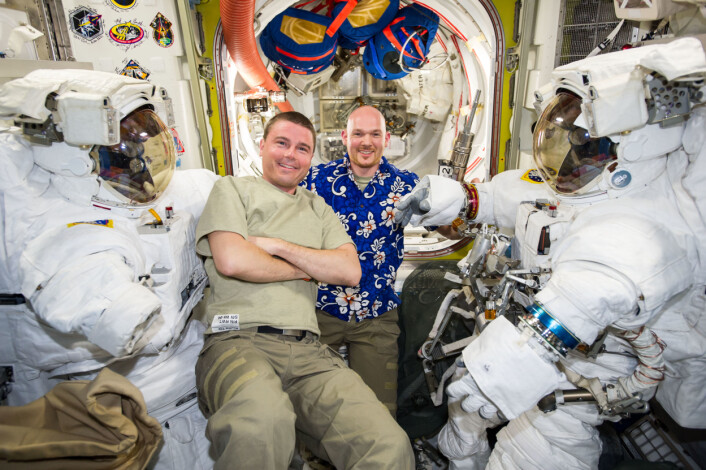 NASA astronaut Reid Wiseman (til venstre) og European Space Agency astronaut Alexander Gerst (til høyre). (Foto: NASA) NASA astronaut Reid Wiseman (til venstre) og European Space Agency astronaut Alexander Gerst (til høyre). (Foto: NASA)