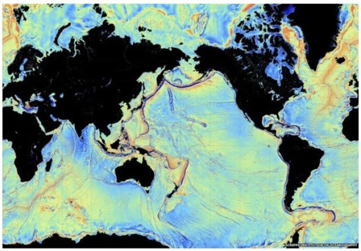 Tyngdefeltkart som viser detaljer på havbunnen, målt fra satellitt. (Bilde: Scripps) Tyngdefeltkart som viser detaljer på havbunnen, målt fra satellitt. (Bilde: Scripps)