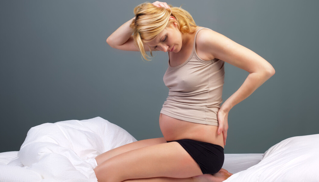 Det kan gjøre vondt både her og der under en graviditet. Men for kvinner med bekkenløsning føles smerten så intens at de blir sykemeldt. (Foto: Microstock) Det kan gjøre vondt både her og der under en graviditet. Men for kvinner med bekkenløsning føles smerten så intens at de blir sykemeldt. (Foto: Microstock)