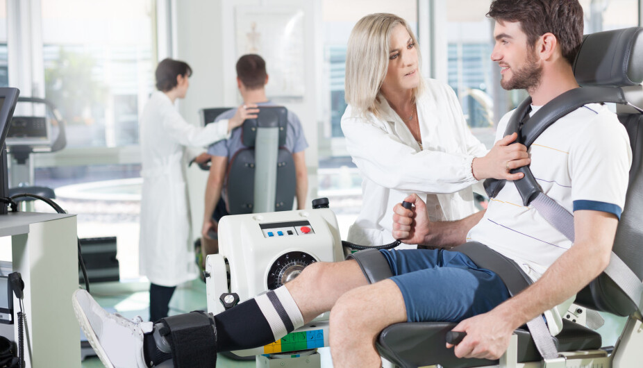 Da forskerne ønsket å se på utfordringer ved rehabilitering, fikk de med seg de skadde i et brukerpanel. (Illustrasjon: Serafino Mozzo / Shutterstock / NTB scanpix)