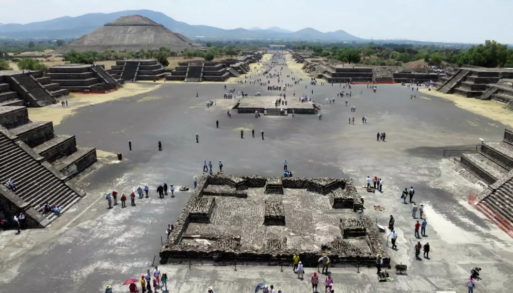 Utsikt fra Månepyramiden over den utdødde byen Teotihuacan i Mexico. (Foto: Reuters, Scanpix)