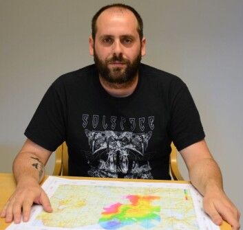 Forsker Georgios Tassis har laget helt nye kart som viser hvor dypt det er ned til fjellet i Orkdal. (Foto: NGU) Forsker Georgios Tassis har laget helt nye kart som viser hvor dypt det er ned til fjellet i Orkdal. (Foto: NGU)