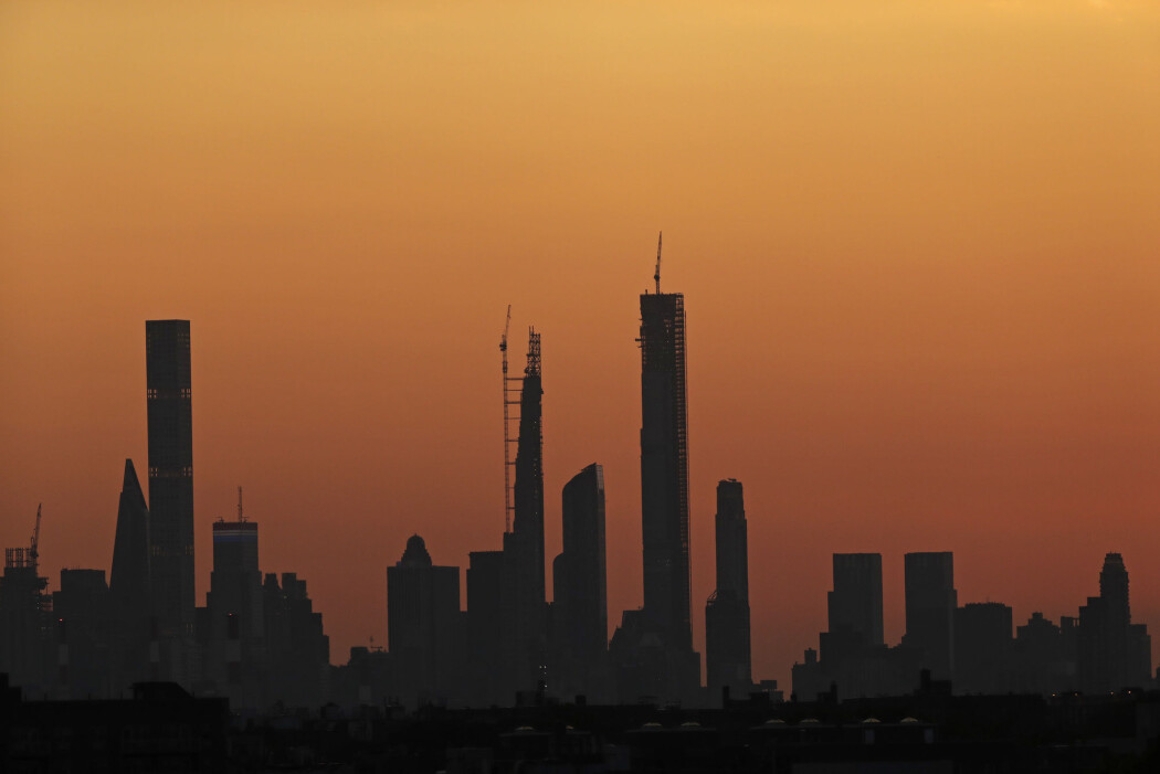Hvis den globale oppvarmingen får gå sin gang, kan New York bli ubeboelig, mener klimaforskere. (Foto: Adam Hunger / AP / NTB scanpix) Hvis den globale oppvarmingen får gå sin gang, kan New York bli ubeboelig, mener klimaforskere. (Foto: Adam Hunger / AP / NTB scanpix)