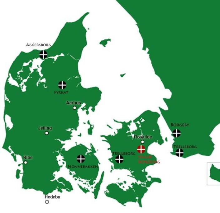 Her kan du se et overblikk over ringborgenes plassering i Danmark – samt de to borgene i Sverige, som skiller seg fra de danske på noen avgjørende punkter. Vallø Borgring kan vise seg å være en hybrid mellom de danske og de skånske borgene. (Foto: (Illustrasjon: Mette Friis-Mikkelsen Videnskab.dk)) Her kan du se et overblikk over ringborgenes plassering i Danmark – samt de to borgene i Sverige, som skiller seg fra de danske på noen avgjørende punkter. Vallø Borgring kan vise seg å være en hybrid mellom de danske og de skånske borgene. (Foto: (Illustrasjon: Mette Friis-Mikkelsen Videnskab.dk))