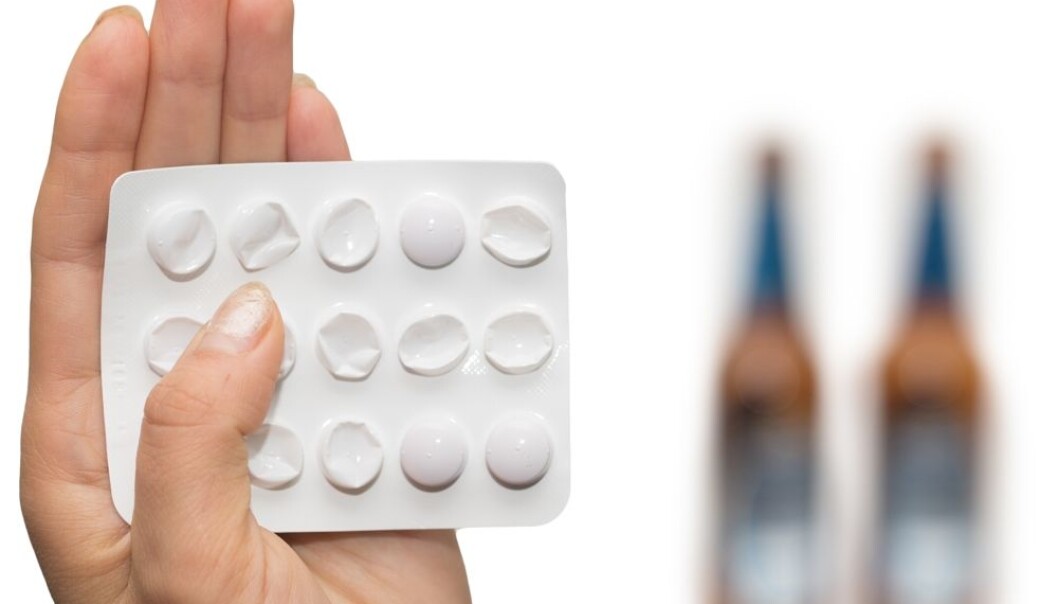 Det er bred enighet blant alkoholforskere internasjonal om at det kan være effektivt å bruke medikamenter mot alkoholisme, men norske fastleger tar dem lite i bruk. (Foto: Colorbox) Det er bred enighet blant alkoholforskere internasjonal om at det kan være effektivt å bruke medikamenter mot alkoholisme, men norske fastleger tar dem lite i bruk. (Foto: Colorbox)