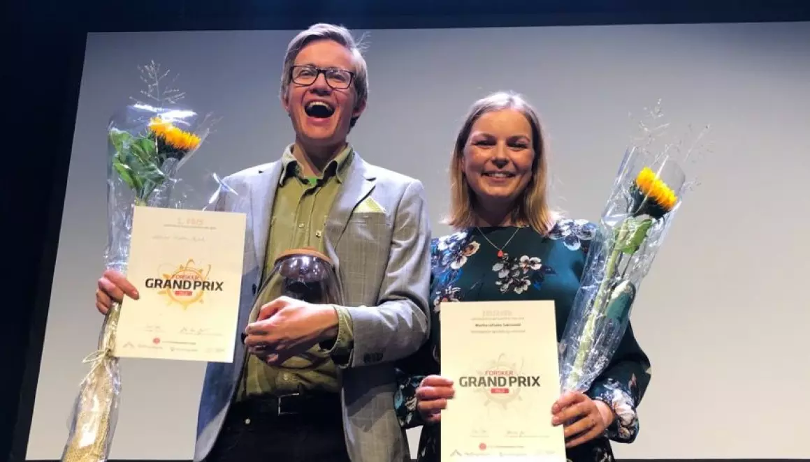 Halvor Høen Hval og Marthe Lefsaker Sakrisvold kom på henholdsvis første og andre plass i Forsker Grand Prix i Oslo og Akershus. (Foto: Yngve Vogt).