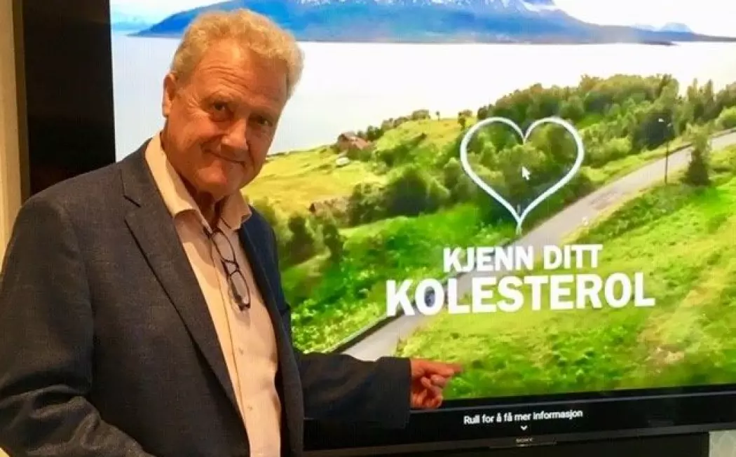 Dan Børge Akerø ante ikke at han var i faresonen da han fikk et alvorlig hjerteinfarkt for fem år siden. Her er han under en nylig pressekonferanse om kolesterol. (Foto: Anne Lise Stranden/forskning.no)