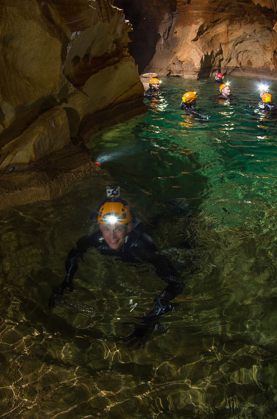 Andreas Mogensen på huletrening under CAVES 2012 i Sardinia. (Foto: ESA)