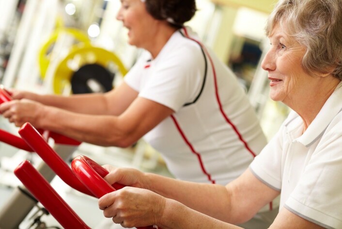 Ifølge forskningen er trening svært viktig for å forebygge de negative konsekvensene av beinskjørhet, som for eksempel dårligere balanse. (Foto: Microstock) Ifølge forskningen er trening svært viktig for å forebygge de negative konsekvensene av beinskjørhet, som for eksempel dårligere balanse. (Foto: Microstock)