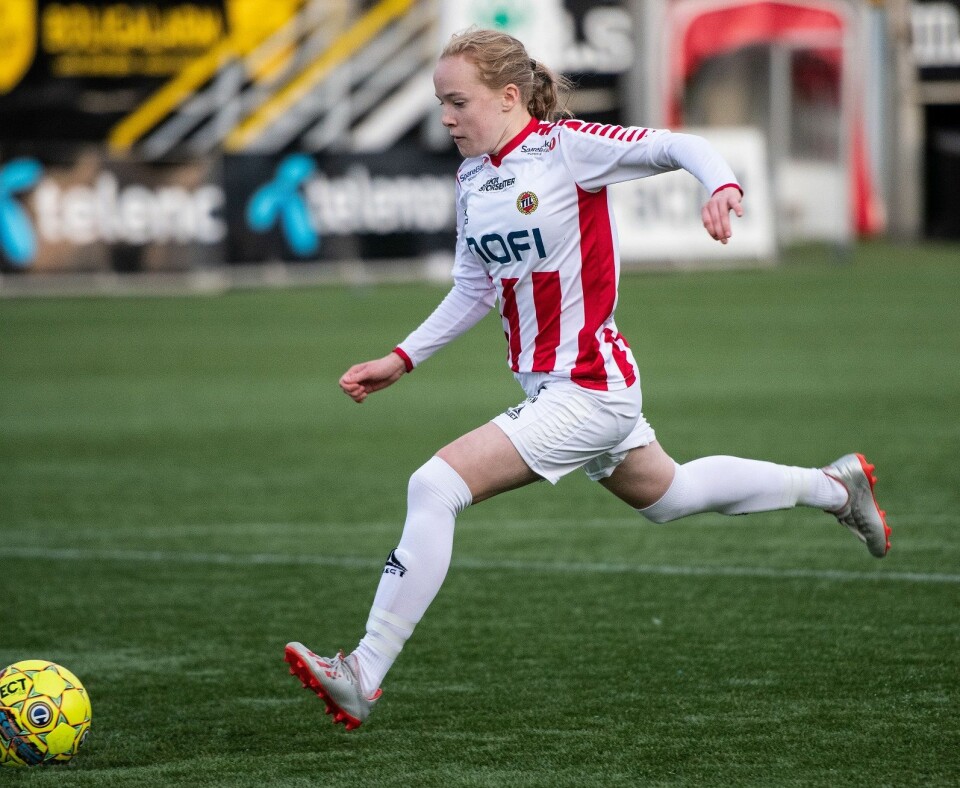 The new Female Football Centre in Tromsø, Norway, hopes to boost female football players’ performance. The photo shows football player Ina Birkelund, one of the big talents from Tromsø, in action. (Photo: Gry Berntzen)