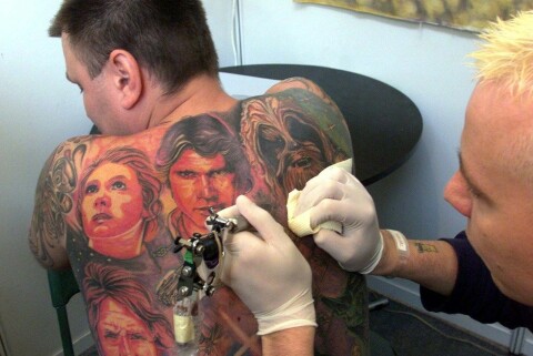 Ryggen tatovering på Tattoo priser