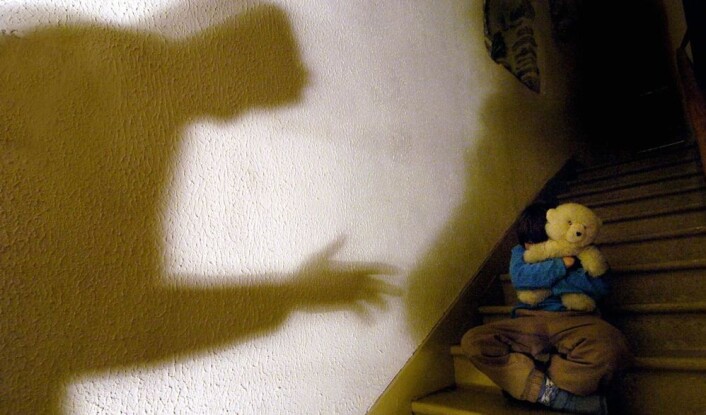 For ungdom som har vært utsatt for vold eller vært vitne til vold, øker risikoen opp mot 50 prosent for å få posttraumatisk stressreaksjon på en alvorlig hendelse i samfunnet. (Foto: Colorbox) For ungdom som har vært utsatt for vold eller vært vitne til vold, øker risikoen opp mot 50 prosent for å få posttraumatisk stressreaksjon på en alvorlig hendelse i samfunnet. (Foto: Colorbox)