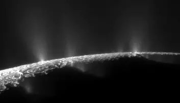 Byggesteiner for primitivt liv funnet i is fra Saturn-måne