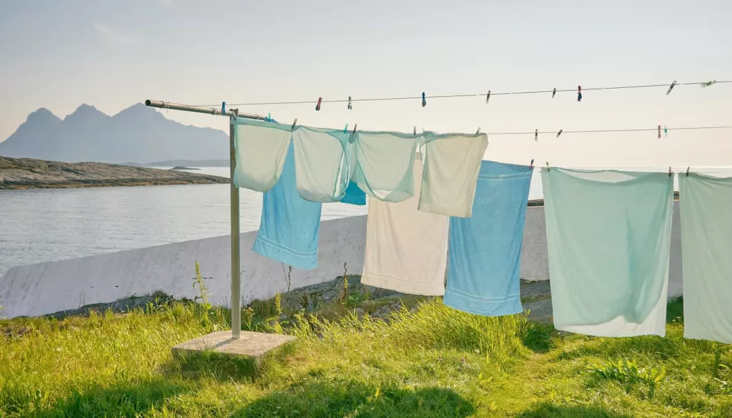 – Det beste rådet er alt som dreier seg om å vaske sjeldnere, sier SIFO-forsker Ingun Grimstad Klepp. (Foto: Vidar Nordli-Mathisen/Unsplash)