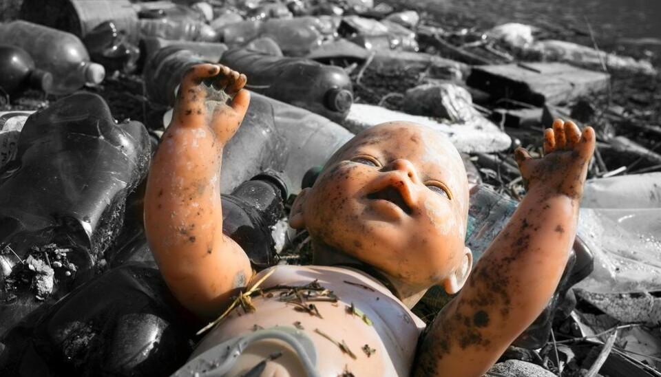 The truth is that we don’t know if the chemicals in plastics pose a danger to us, because we have no idea what is in them. Here from a river bed in Ukraine. (Photo: Roman Mikhailiuk, Shutterstock, NTB Scanpix)