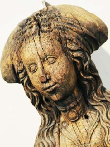 St. Sunniva var en populær helgen i senmiddelalderen. Forskere går nå løs på en lenge oversett del av norsk kirkekunst. Kan de få denne gamle kunsten til å fortelle oss mer? (Foto: Ola Sæther, Uniforum/UiO) St. Sunniva var en populær helgen i senmiddelalderen. Forskere går nå løs på en lenge oversett del av norsk kirkekunst. Kan de få denne gamle kunsten til å fortelle oss mer? (Foto: Ola Sæther, Uniforum/UiO)