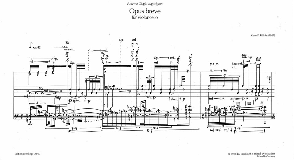 Her det komplekse partituret på Klaus Hüblers Opus breve.