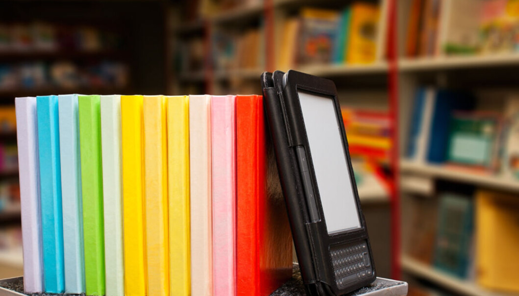 Lesebrettet Kindle gir dårligere forståelse av rekkefølgen på hendelser i fortelling, ifølge ny undersøkelse. (Illustrasjonsfoto: www.colourbox.no) Lesebrettet Kindle gir dårligere forståelse av rekkefølgen på hendelser i fortelling, ifølge ny undersøkelse. (Illustrasjonsfoto: www.colourbox.no)