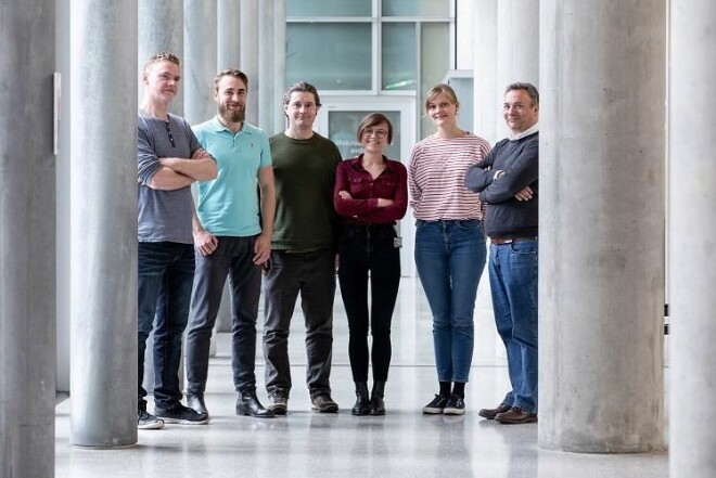 Karsten Specht with his research group. Re:State. From left:: Kjetil Vikene, Vetle Hushagen, Rune A. Eikeland, Liucija Vaisvilaite, Guro Sjuls, Karsten Specht (Not present: Katarzyna A. Kazimierczak og Julia Tuominen) (Photo: Eivind Senneset, UiB) Karsten Specht with his research group. Re:State. From left:: Kjetil Vikene, Vetle Hushagen, Rune A. Eikeland, Liucija Vaisvilaite, Guro Sjuls, Karsten Specht (Not present: Katarzyna A. Kazimierczak og Julia Tuominen) (Photo: Eivind Senneset, UiB)
