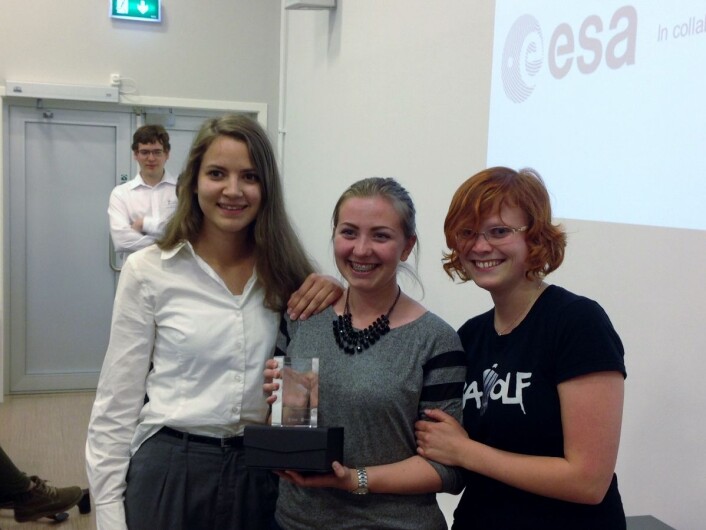 Kattsat fra Bergen Katedralskole vant førsteplass for begynnere i elevsatellittkonkurransen Cansat 2014 på Andøya. (Foto: NAROM) Kattsat fra Bergen Katedralskole vant førsteplass for begynnere i elevsatellittkonkurransen Cansat 2014 på Andøya. (Foto: NAROM)