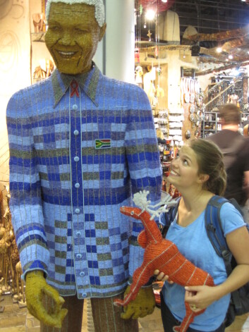 En av mine store helter, Nelson Mandela. For anledningen i beads (perler). Foto: LLD En av mine store helter, Nelson Mandela. For anledningen i beads (perler). Foto: LLD