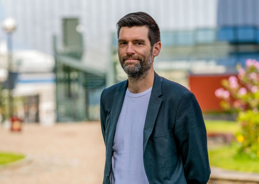 – Trond Mohn stiftelse har vore ein livsnerve i utviklinga av strafferettmiljøet ved Det juridiske fakultet, seier Jørn Jacobsen. (Foto: André Kvalvågnes, UiB) – Trond Mohn stiftelse har vore ein livsnerve i utviklinga av strafferettmiljøet ved Det juridiske fakultet, seier Jørn Jacobsen. (Foto: André Kvalvågnes, UiB)