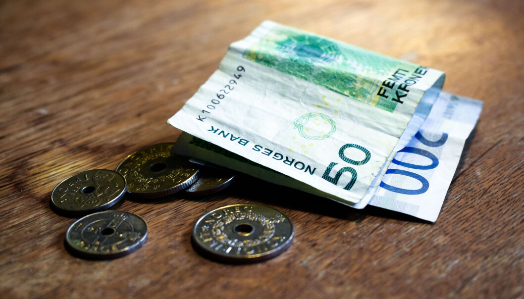 Sammenlignet med mange andre land, er det en liten andel av alle i Norge som har lav inntekt. Men i noen grupper er andelen stor. (Foto: AntiD / Shutterstock / NTB scanpix) Sammenlignet med mange andre land, er det en liten andel av alle i Norge som har lav inntekt. Men i noen grupper er andelen stor. (Foto: AntiD / Shutterstock / NTB scanpix)
