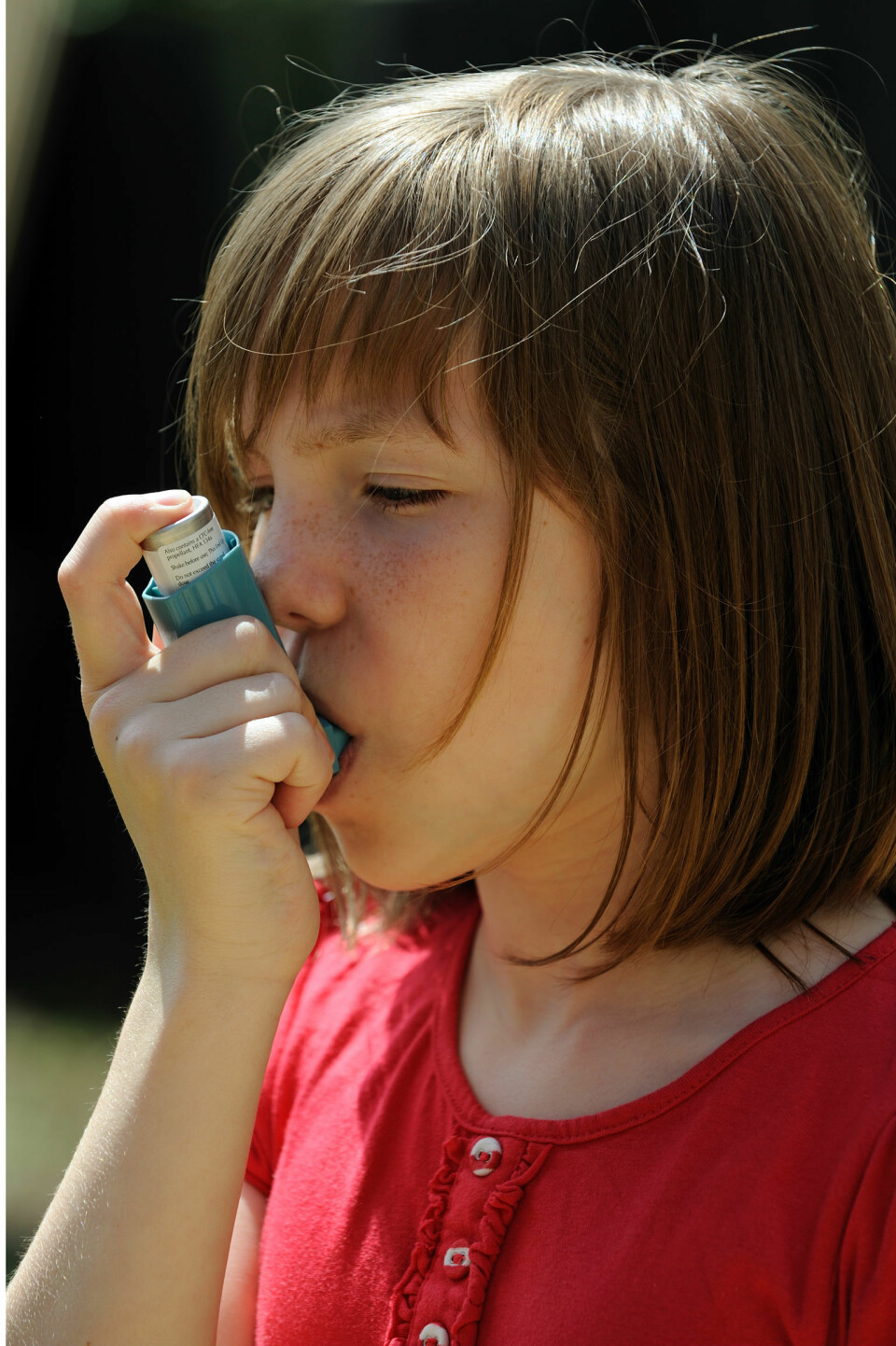 Antibiotika er ikke i seg selv årsaken til utvikling av astma hos barnet. Det er snarere årsaken til morens antibiotikainntak som ligger bak, viser ny forskning. (Foto: Microstock)