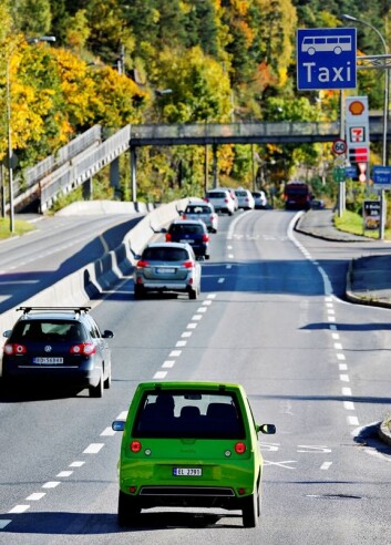 Et nytt IKT-system fra Sintef skal styre huseierens strømforbruk slik at det blir nok strøm til bilen. (Foto: NTB scanpix) Et nytt IKT-system fra Sintef skal styre huseierens strømforbruk slik at det blir nok strøm til bilen. (Foto: NTB scanpix)
