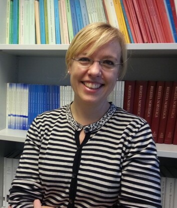 Åse Wetås har jobbet med Norsk Ordbok, et viktig prosjekt for å dokumentere ordforrådet vårt, mener hun. (Foto: Nina Kristiansen) Åse Wetås har jobbet med Norsk Ordbok, et viktig prosjekt for å dokumentere ordforrådet vårt, mener hun. (Foto: Nina Kristiansen)