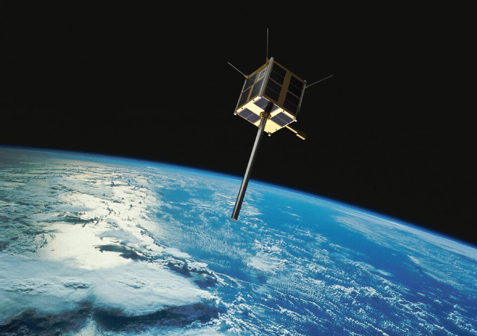 AISSat 1 og 2 går i baner omtrent fra pol til pol. Slik sveiper de over hele jordkloden etter hvert som jorda dreier under dem. Polene blir dekket ved hvert omløp, som varer rundt 100 minutter. (Foto: (Bilde: Norsk Romsenter/FFI/NASA))