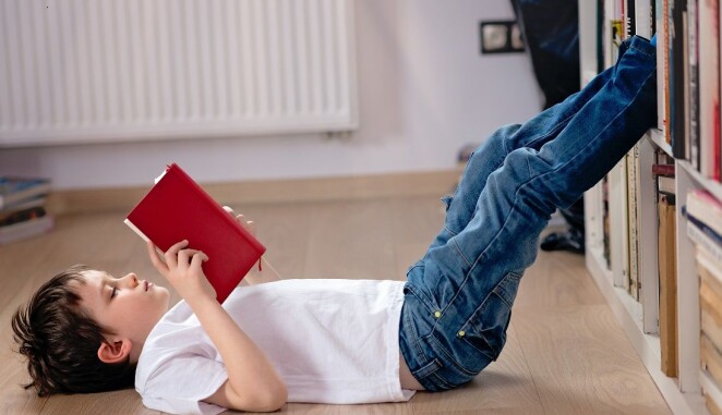 Since reading is the very foundation for acquiring other skills, it should be prioritized for the first few years of school. (Photo: Shutterstock, NTB Scanpix) Since reading is the very foundation for acquiring other skills, it should be prioritized for the first few years of school. (Photo: Shutterstock, NTB Scanpix)