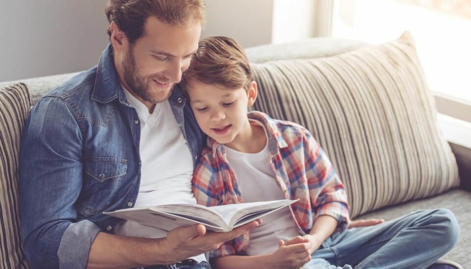 It’s important for children to be encouraged to become independent readers early. Parents should read to children to encourage their interest whenever possible. (Photo: Shutterstock, NTB Scanpix)