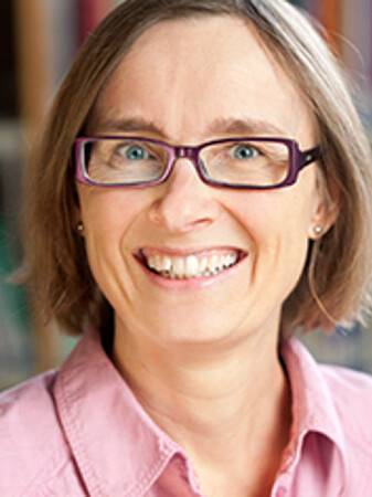 Det er stadig flere som er negative til at voksne barn generelt skal ha et ansvar for hjelpetrengende foreldre, forteller Katharina Herlofson. (Foto: OsloMet) Det er stadig flere som er negative til at voksne barn generelt skal ha et ansvar for hjelpetrengende foreldre, forteller Katharina Herlofson. (Foto: OsloMet)