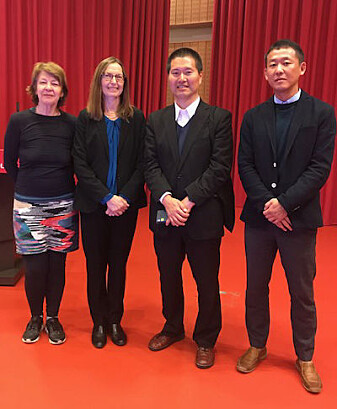 Gunn Engelsrud (til venstre), Jorunn Spord Borgen, Tomoyasu Kondoh og Keejoon Yoon. (Foto: NIH) Gunn Engelsrud (til venstre), Jorunn Spord Borgen, Tomoyasu Kondoh og Keejoon Yoon. (Foto: NIH)