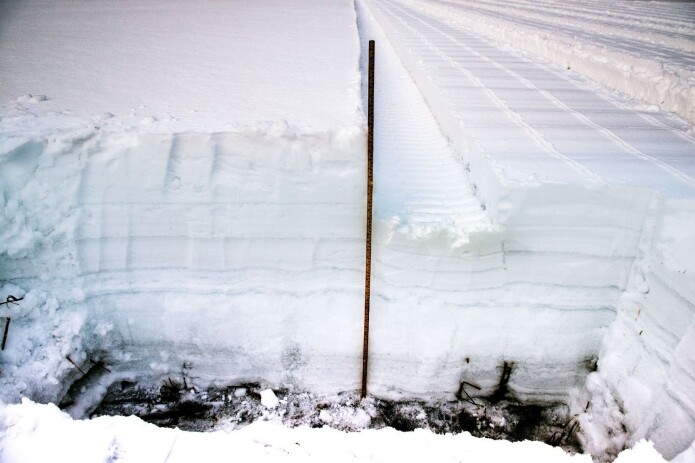 Kvaliteten på dataene ble dårligere når snødybden var høyere en enn halv meter. (Foto: NIKU) Kvaliteten på dataene ble dårligere når snødybden var høyere en enn halv meter. (Foto: NIKU)
