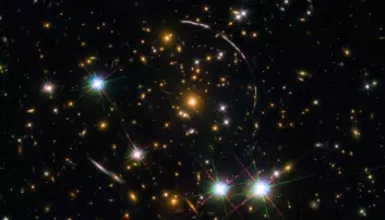 Astronomers observe a sunburst from the early universe – in 12 copies