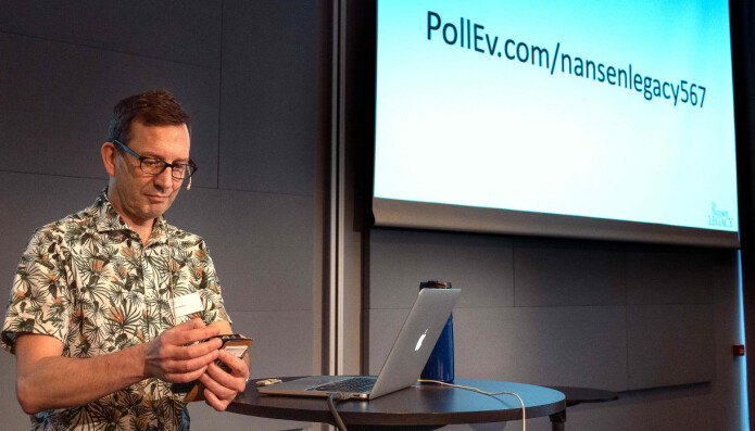 Havforsker Benjamin Planque svarer på nettundersøkelsen som skal gi svar om forskernes syn på framtida. Havforsker Benjamin Planque svarer på nettundersøkelsen som skal gi svar om forskernes syn på framtida.
