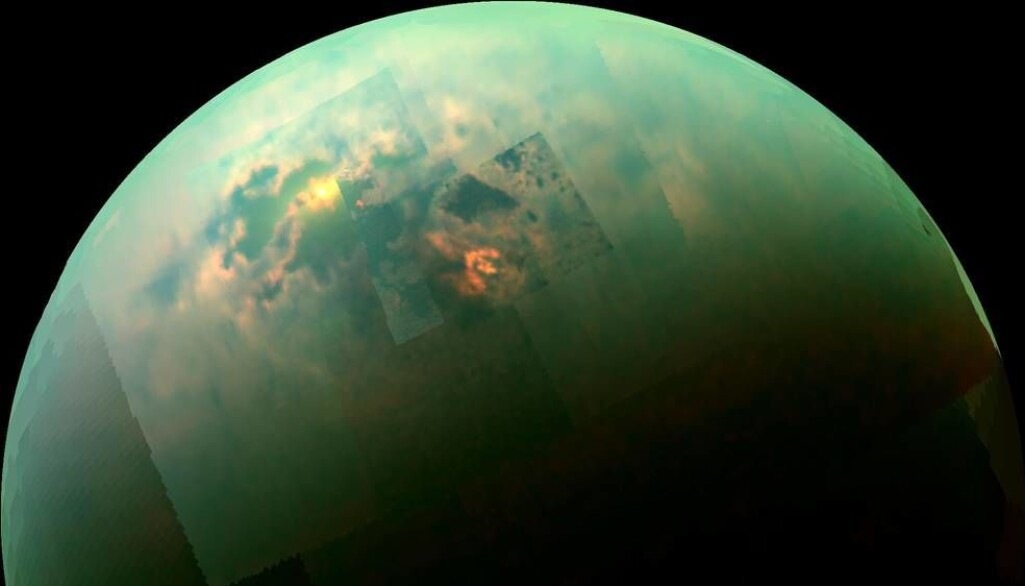 Forskere har laget et globalt kart over landskapet på Titan ved å bruke radar og bildedata som romsonden Cassini samlet inn. Forskere har laget et globalt kart over landskapet på Titan ved å bruke radar og bildedata som romsonden Cassini samlet inn.