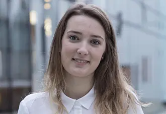 – Utfordringen er ikke det vi lærer, men heller å få frem hva vi faktisk lærer, sier student Linn Antonie Vårdal Solheim. – Utfordringen er ikke det vi lærer, men heller å få frem hva vi faktisk lærer, sier student Linn Antonie Vårdal Solheim.