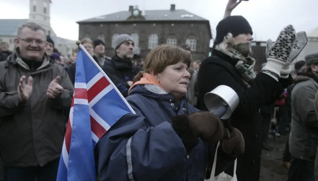 Kvinner på Island lever lenger og er mindre syke enn sine nordiske naboer, viser en ny undersøkelse. Finske menn og dansker har kortest levetid. Kvinner på Island lever lenger og er mindre syke enn sine nordiske naboer, viser en ny undersøkelse. Finske menn og dansker har kortest levetid.