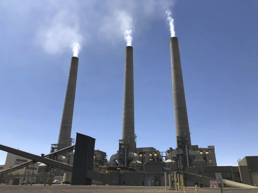 Et kullkraftverk i den amerikanske delstaten Arizona som etter planen skal stenge i løpet av året. Kullkraft er en av de største kildene til utslipp av CO2. Et kullkraftverk i den amerikanske delstaten Arizona som etter planen skal stenge i løpet av året. Kullkraft er en av de største kildene til utslipp av CO2.