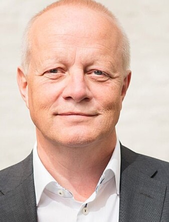 Pål S. Øverby mener at de over 60 har gitt helt opp å søke seg en lederjobb i Norge. Pål S. Øverby mener at de over 60 har gitt helt opp å søke seg en lederjobb i Norge.