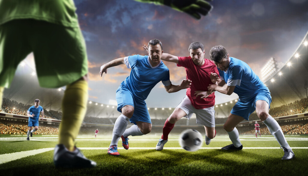 Trer du på deg ei fotballtrøye og et par knottsko, er det som all sunn fornuft forsvinner når det kommer til hygiene. Trer du på deg ei fotballtrøye og et par knottsko, er det som all sunn fornuft forsvinner når det kommer til hygiene.