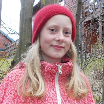 Nora Heyerdahl er 12 år, er speider, spiller piano, er med i korpset og går på ski. (Foto: Nina Kristiansen) Nora Heyerdahl er 12 år, er speider, spiller piano, er med i korpset og går på ski. (Foto: Nina Kristiansen)