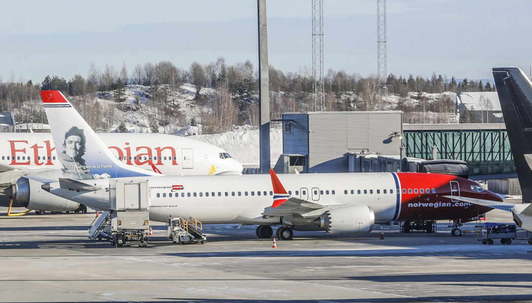 – Mens prisene på flyreiser ikke har vokst særlig mye de siste ti årene har de andre transporttypene hatt en høyere prisvekst, sier Håvard Georg Jensen ved Seksjon for prisstatistikk i SSB. – Mens prisene på flyreiser ikke har vokst særlig mye de siste ti årene har de andre transporttypene hatt en høyere prisvekst, sier Håvard Georg Jensen ved Seksjon for prisstatistikk i SSB.