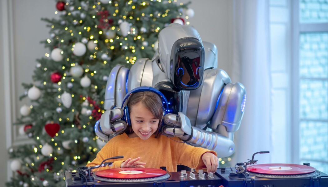 De kan smile og de kan oppføre seg nesten som mennesker – men når er det på tide å gi roboter de samme rettighetene? De kan smile og de kan oppføre seg nesten som mennesker – men når er det på tide å gi roboter de samme rettighetene?